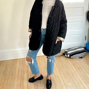 Oversized Black quilted Shacket shirt jacket with plaid interior - vintage